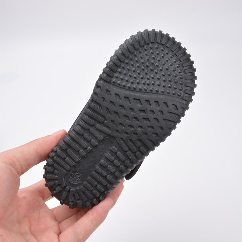 Unisex Anti slip customized fashion winter ankle plush kids warm boots outdoor water repellent sports shoes
