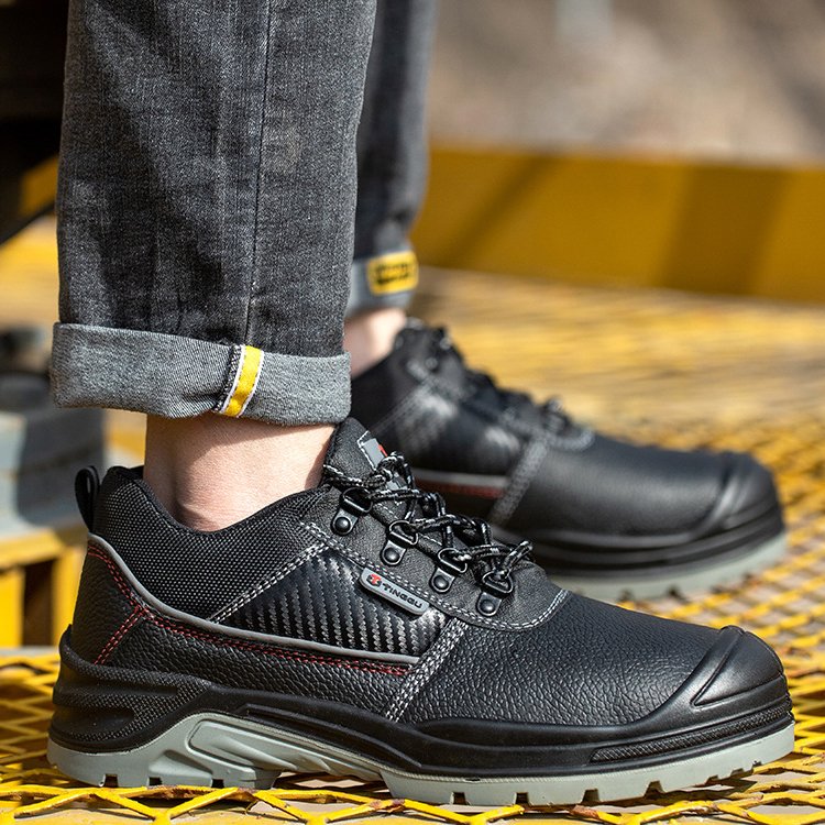 Hot Selling Industrial Protective Breathable Work Boot Casual Trainers Steel Toe Cap Safety Shoes for Men Case Black Auto Mesh
