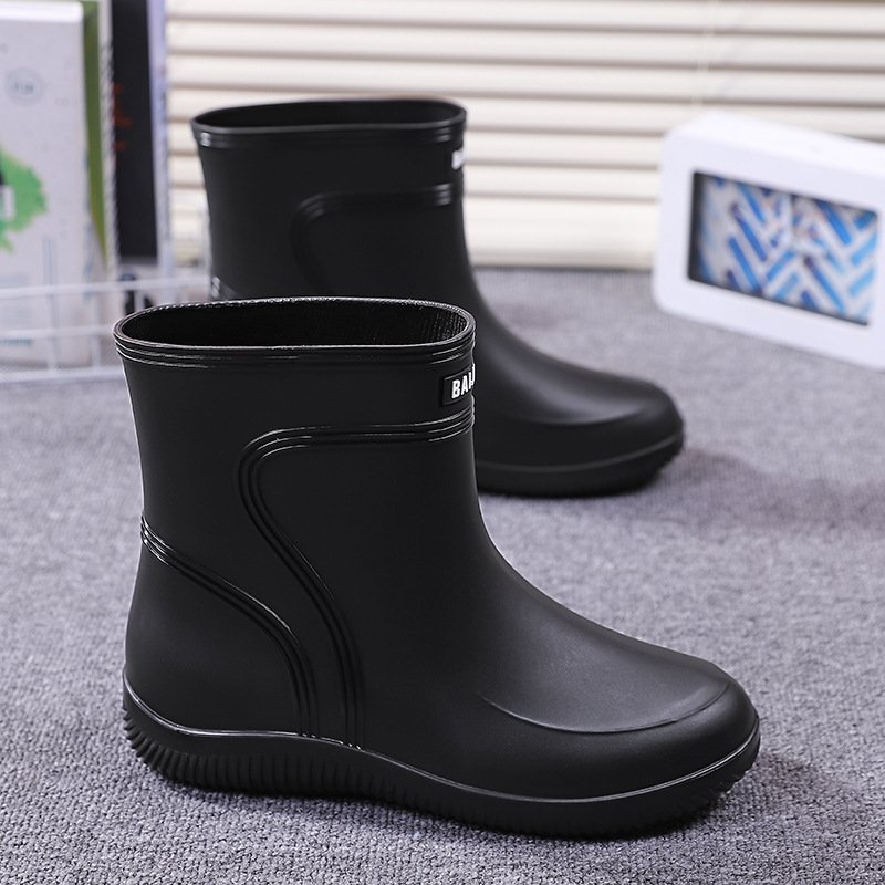 Men's Non-Slip and Wear-Resistant Fishing Shoes Thick Soles with Velvet Rain Boots Lightweight for Summer and Winter