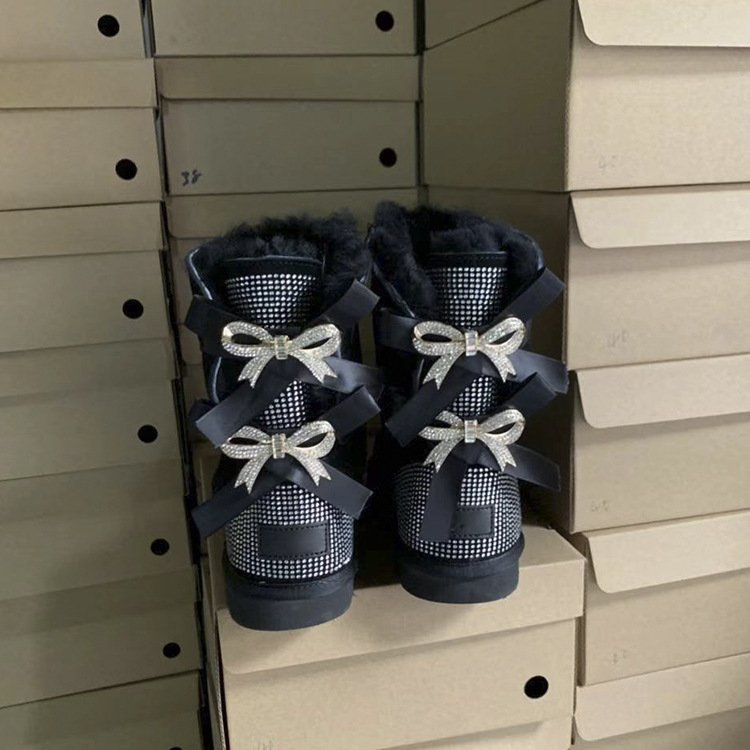 Hot Selling Sheepskin Warm Winter Lace-Up Bow Snow Boots Winter Shoes For Women Boots For Men Outdoor Shoes