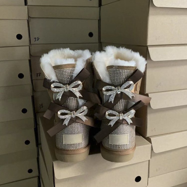 Hot Selling Sheepskin Warm Winter Lace-Up Bow Snow Boots Winter Shoes For Women Boots For Men Outdoor Shoes
