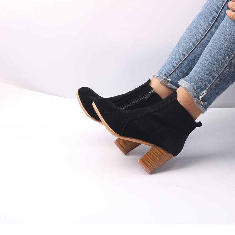 2023 Hot selling Autumn Winter Women Boots Solid European Ladies shoes boots with thick scrub