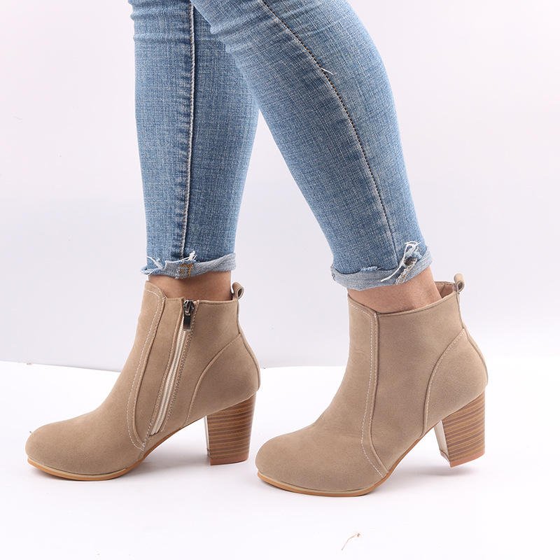 2023 Hot selling Autumn Winter Women Boots Solid European Ladies shoes boots with thick scrub