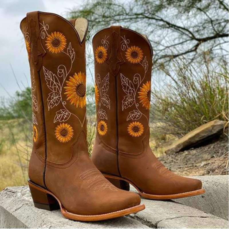 Retro Western Large Size Cowboy Boots Women Heel Boots High Rider Boots High Heel Knee Sleeve