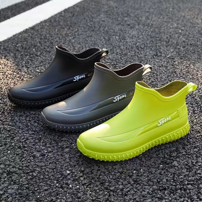 Short Tube Men's Rain Shoes Fishing Water Shoes 2024 New Men's Fleece-lined Rubber Shoes Rain Boots