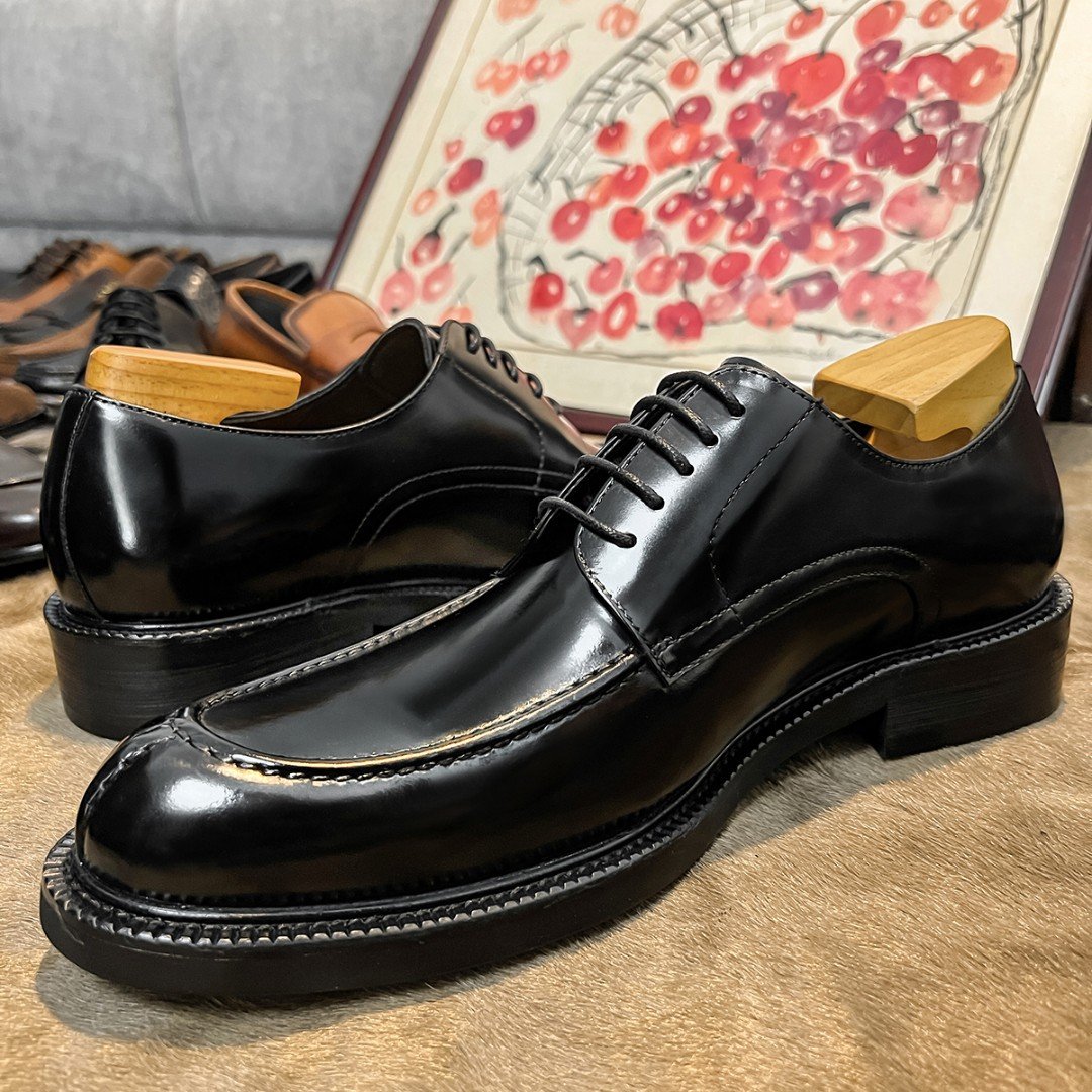 Men Dress Shoes Shadow Patent Leather Luxury Fashion Groom Wedding Shoes Men Luxury Italian style Oxford Shoes Big Size