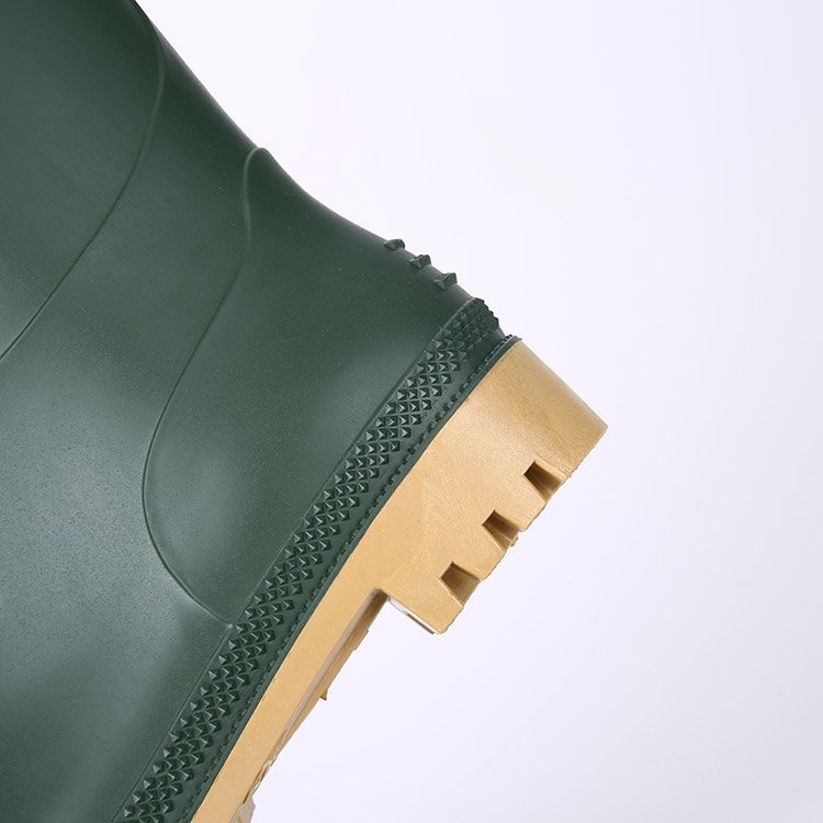 CE Green waterproof oil acid alkali resistant non-slip anti static light weight non safety garden work pvc rain boots men