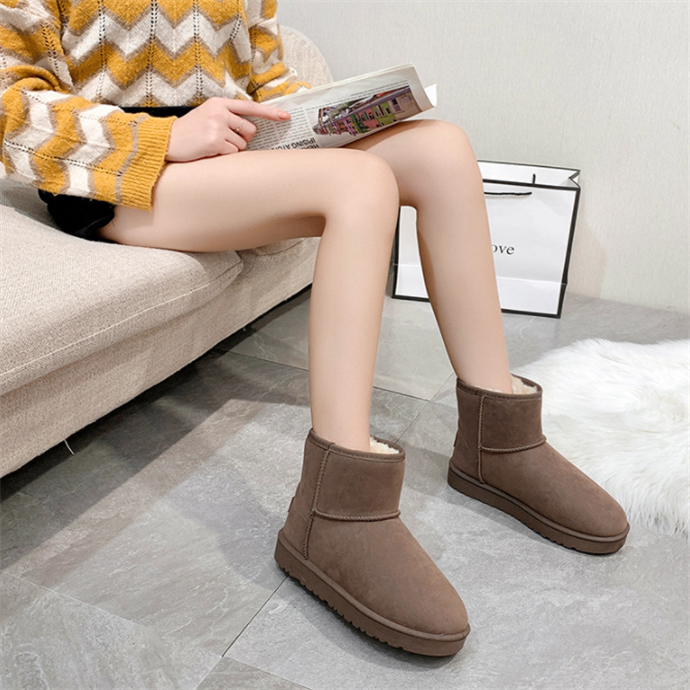 2021 New Velvet Thickened Ladies Snow Boots Flat Bottom Warm Cotton Shoes Fashion Short Boots
