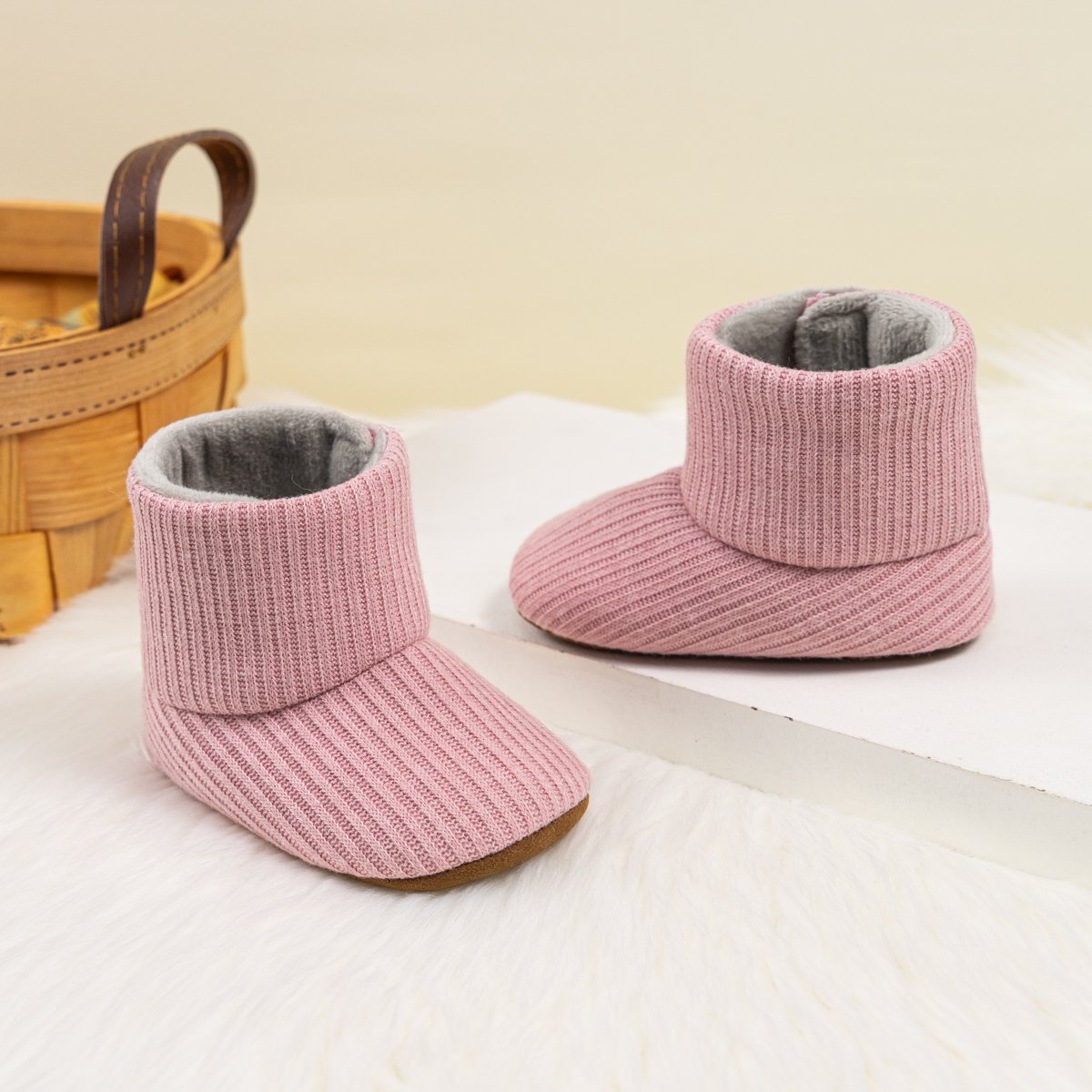 Hot fashion star soft cotton Anti falling indoor prewalk socks booties baby shoes