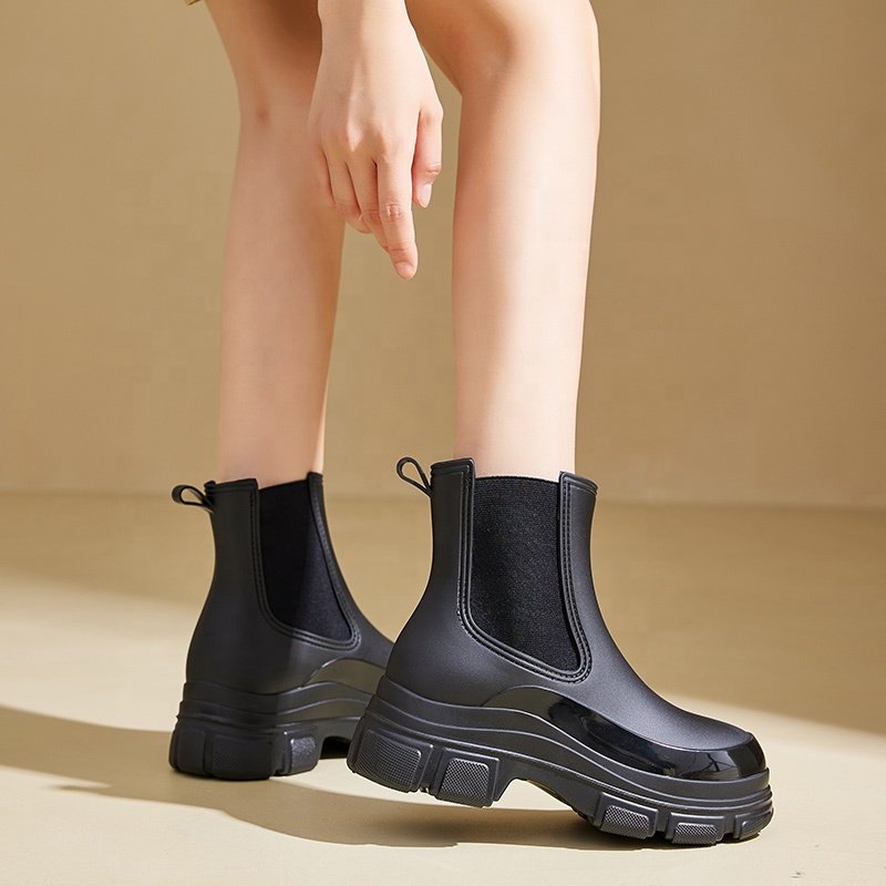 Fashion Women ankle rain boots to keep warm PVC ladies slip-on snow boots waterproof walking sandals Hunting PVC boots