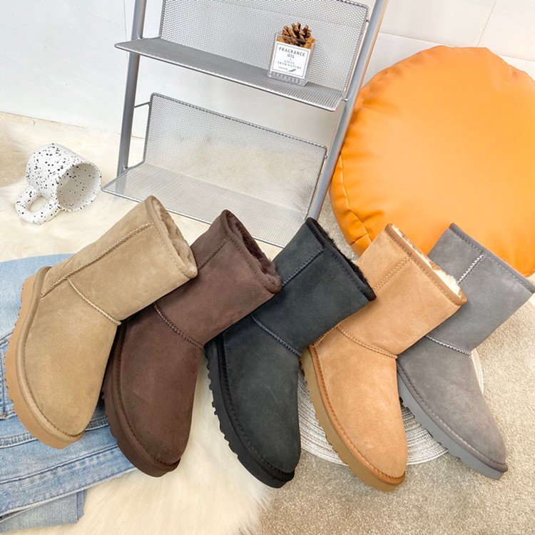 2022 High quality fancy Women's Classic Winter Warm Outdoor Short Real Leather Snow Boots Shoes With Cashmere For Women