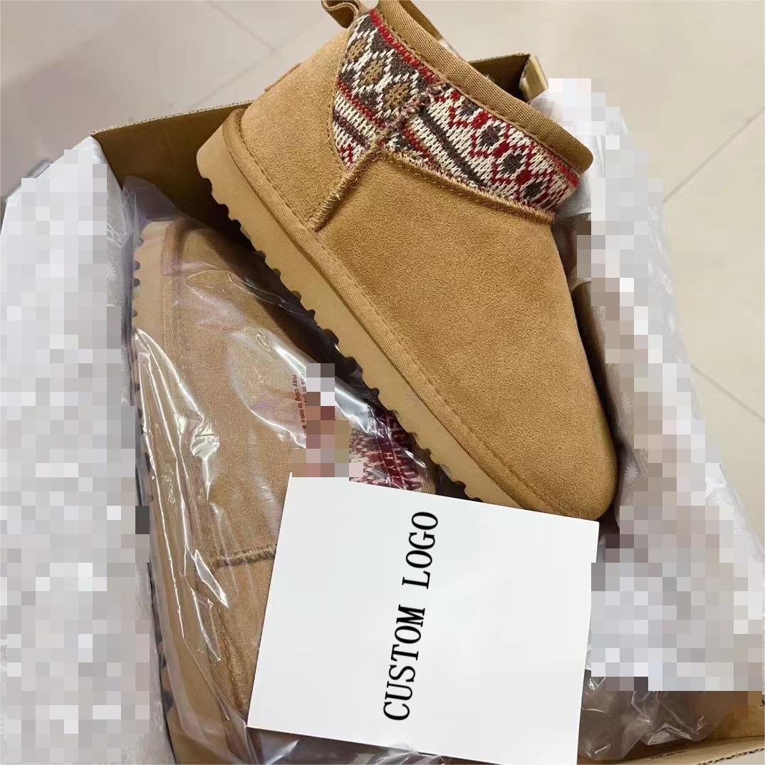 2024 New Style Cowhide Wool Men's and Women's Couple's Mid-tube Snow Boots Old Cotton Shoes Women's Boots Flat-bottomed