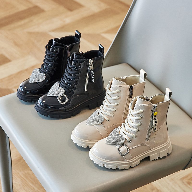 Heart Pattern Non Slip Outdoor Winter Children Shoes Soft Bottom Comfortable Anti-slip Kids New Fashion Lacquer Leather Boots