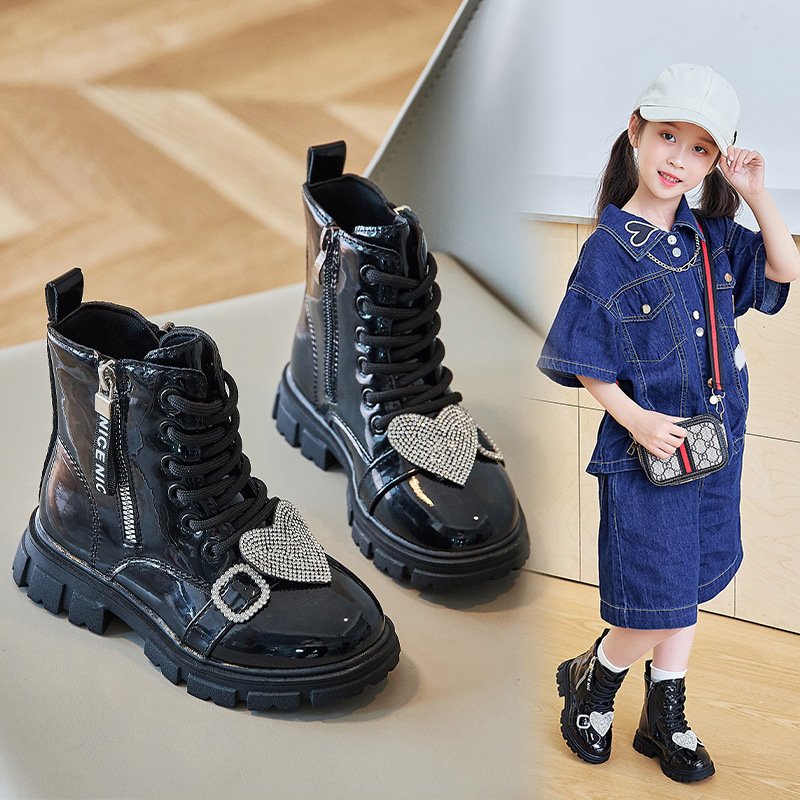 Heart Pattern Non Slip Outdoor Winter Children Shoes Soft Bottom Comfortable Anti-slip Kids New Fashion Lacquer Leather Boots