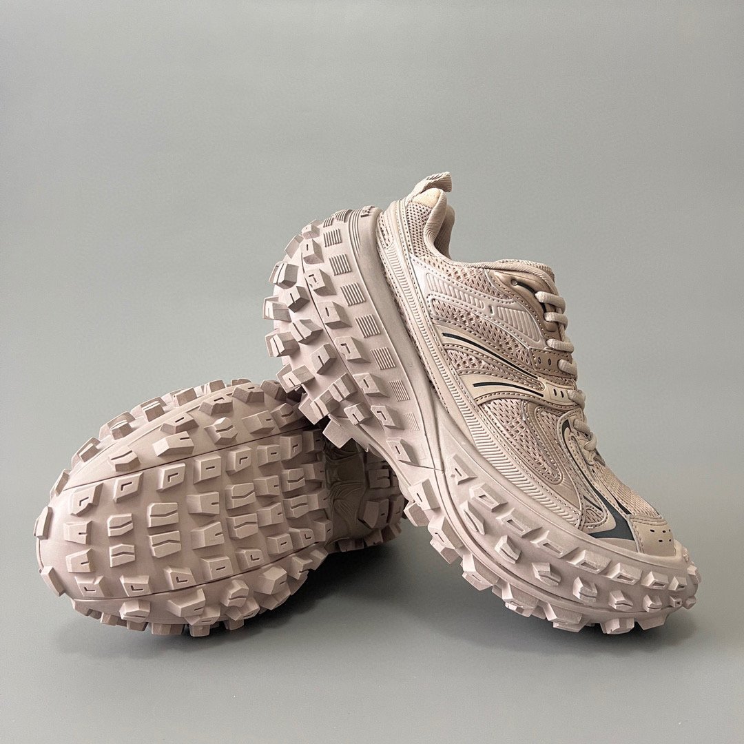 2024 Latest Designer Brand Defender BLCG Original Quality Designer Shoes Luxury Sneaker Fashion Boots