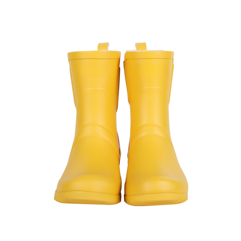 Latest Design Easy-on Fashion Top Lace Half Rain Boots Women's Rubber Rain Boots
