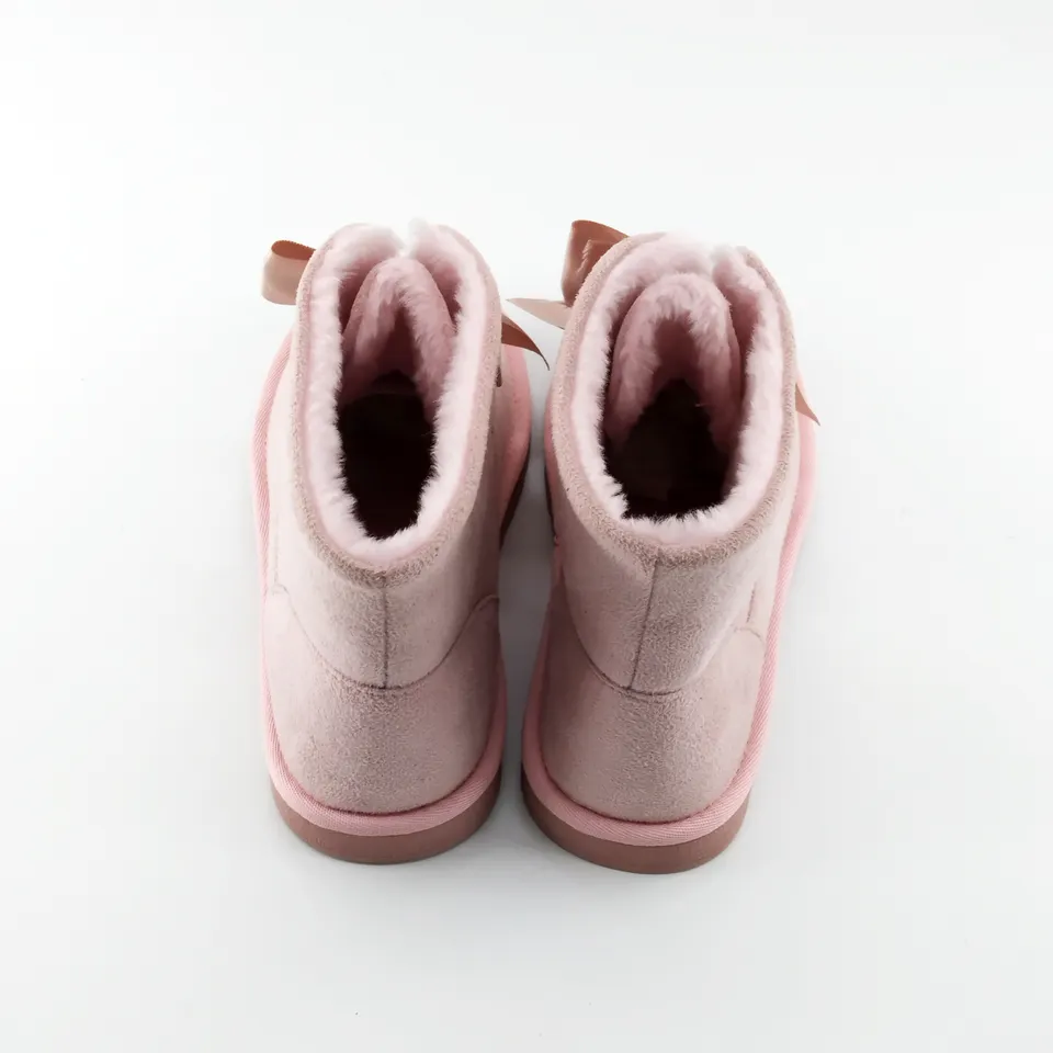 Custom Women Fur Leather Button Winter Wool Boots Flat Non-slip Faux Suede Boots Ankle Ladies Snow Boots Carton Plush Unisex TPR