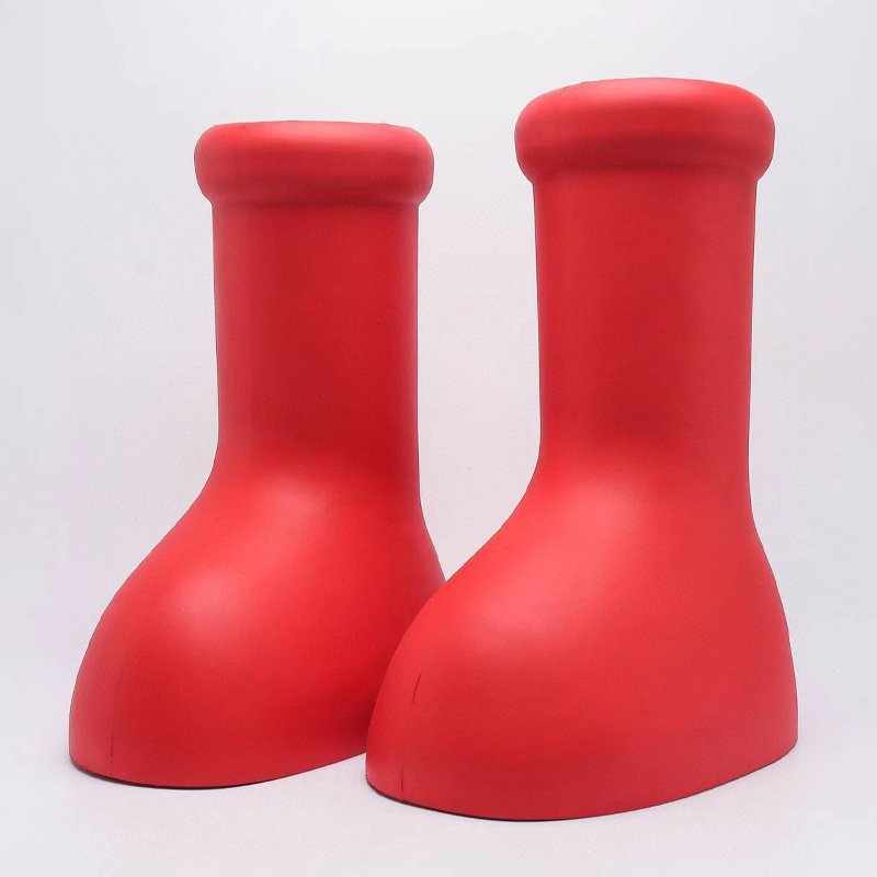 2023 New Designer Customize LOGO Thick soled rain boots Red High Boots for women Round Toe Slip-on Runway Party Shoes For Lady