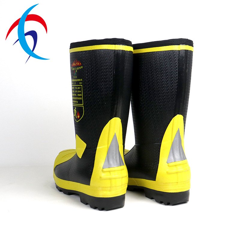 Yellow Cheap Winter Anti-smashing Fire fighter boots Fire Fighting Rescue Equipment for Fire Extinguish