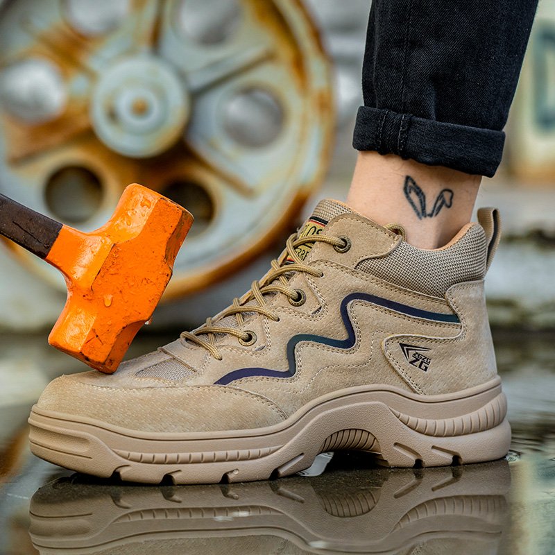 Suede leather safety boot with rubber outsole , wear resistant steel toe safety boot brown