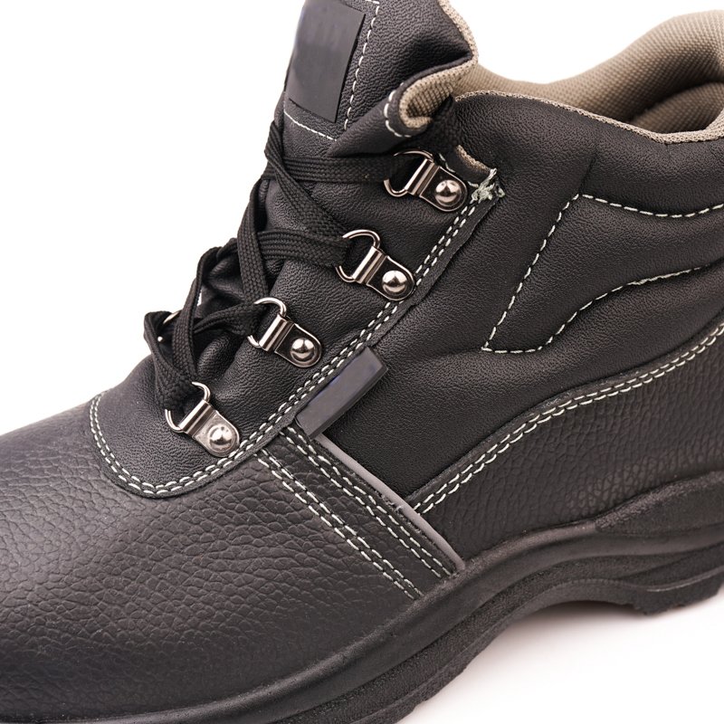non-slip wear resistant Waterproof Safety Boots For Men Genuine Leather Oil Resistant Steel Toe
