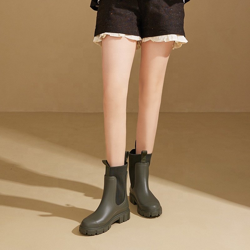 Fashion Women knee-high rain boots to keep warm PVC ladies slip-on snow boots with flarking to keep warm Hunting PVC boots