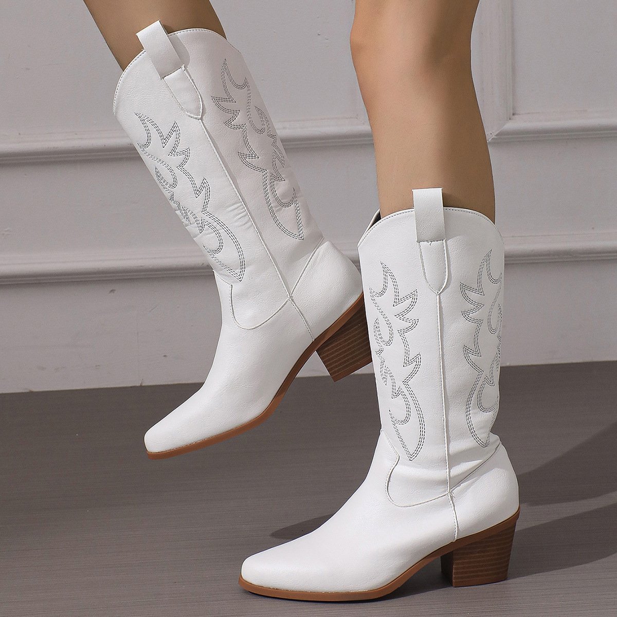 Xinzirain Custom Pointed Toe Knee High Chunky Heel Embroidered Design Genuine Leather Western Cowboy Boots