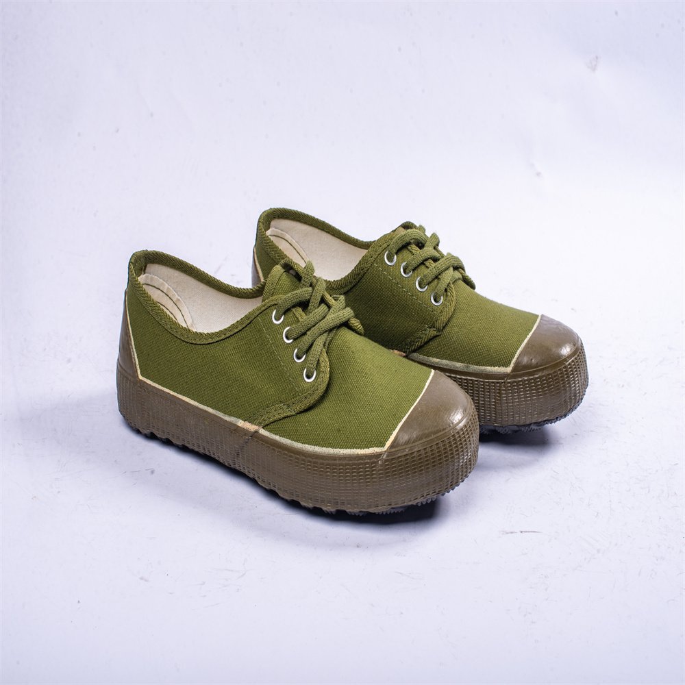 China Manufacturer New Product Miners Boot Flat Rubber Non-slip Shoes