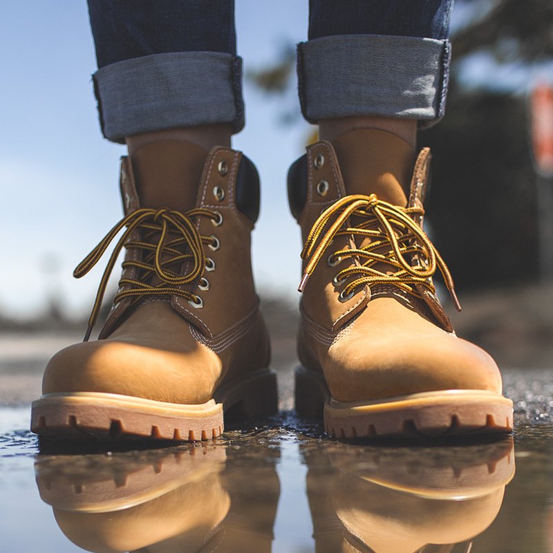 2023 Wholesale Men's Safety Boots Durable Anti-Static Yellow Steel Safety Outdoor Autumn Use
