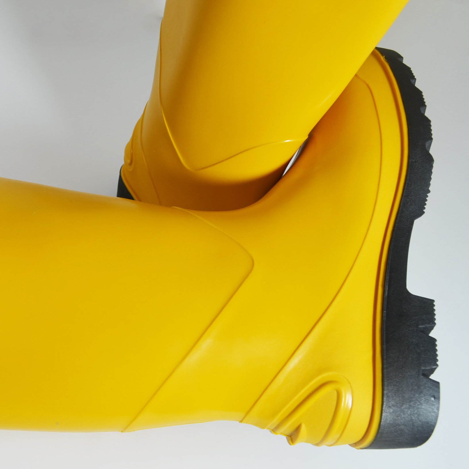 Oil Resistant Anti Slip Pvc Rain Boot For Work Thigh Plastic Safety Waterproof Rain Boots Wholesale