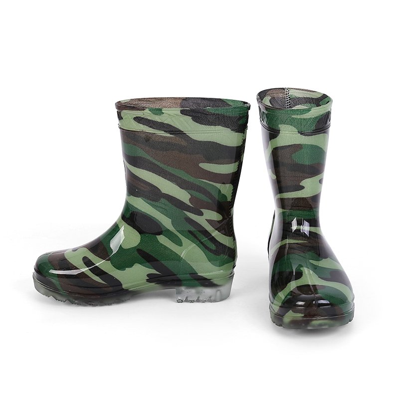 Wholesale PVC Material Green Camouflage cheap plastic Children's Rain Boots