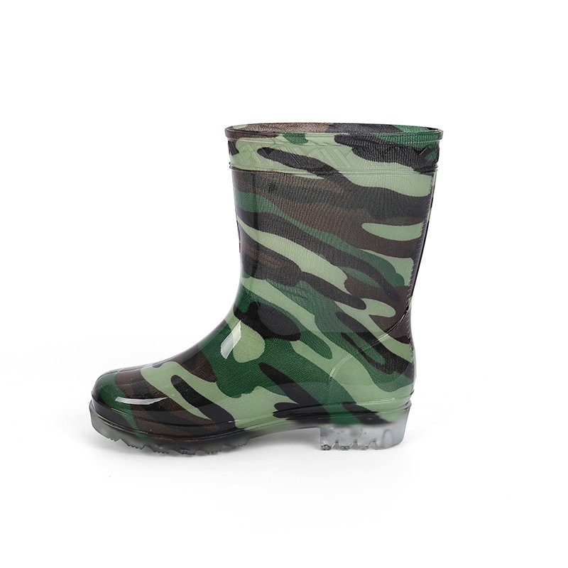Wholesale PVC Material Green Camouflage cheap plastic Children's Rain Boots