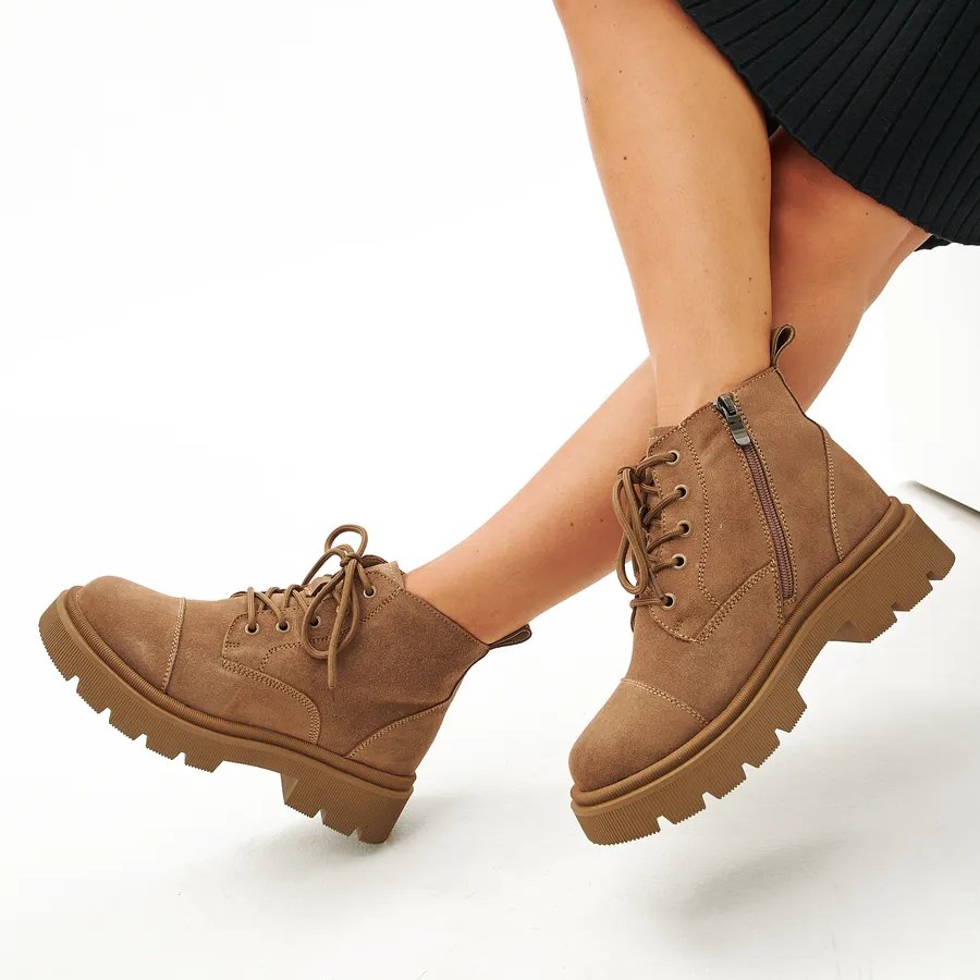 Factory wholesale customized fashionable casual Martin boots for women, warm and non-slip ankle boots for autumn and winter.