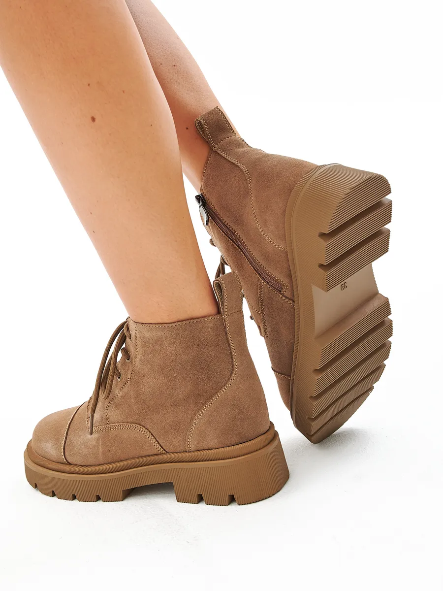 Factory wholesale customized fashionable casual Martin boots for women, warm and non-slip ankle boots for autumn and winter.