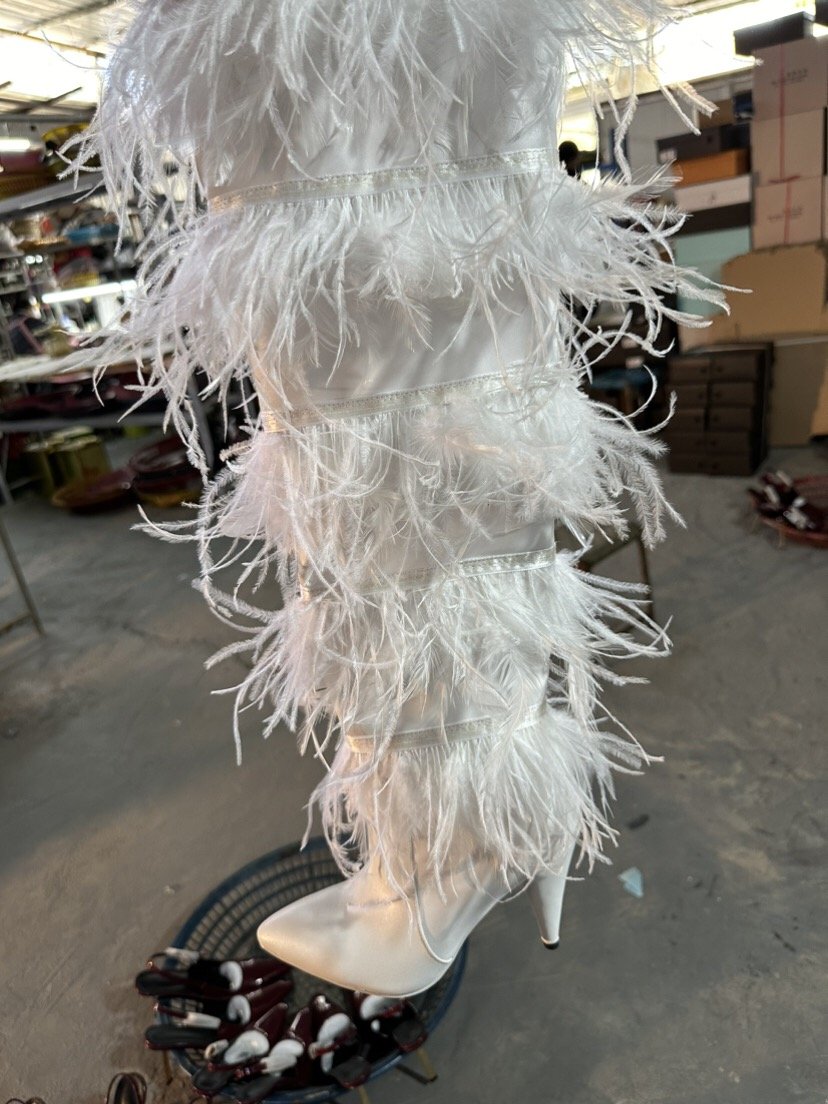 Fall/winter catwalk feathered thigh-high boots Sexy ostrich fur high heels pointed toe women's boots
