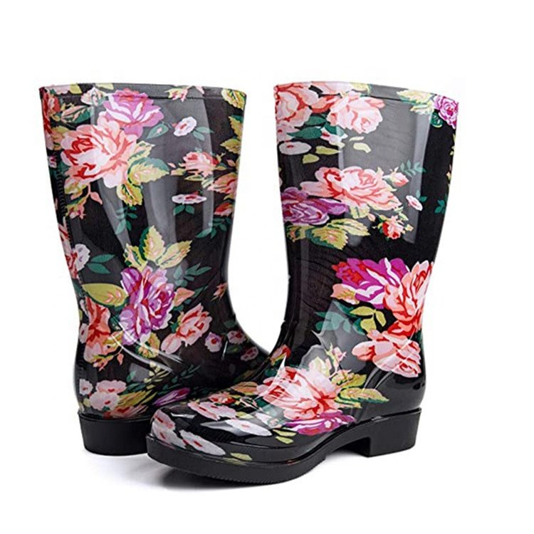 2024 Fashion Hot Selling Women Rain Boots Waterproof Lightweight Garden Rain Boots for women