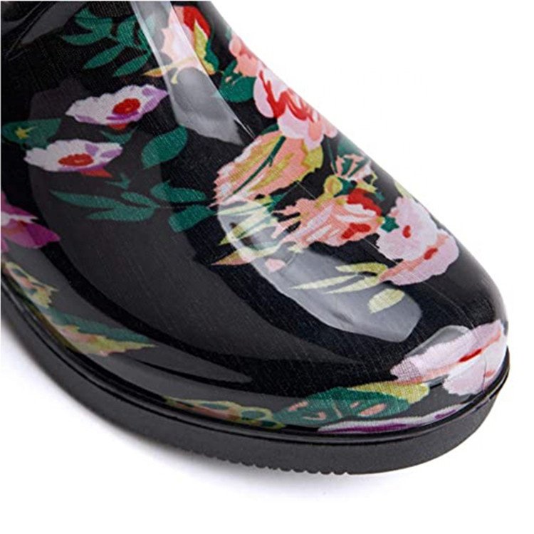 2024 Fashion Hot Selling Women Rain Boots Waterproof Lightweight Garden Rain Boots for women