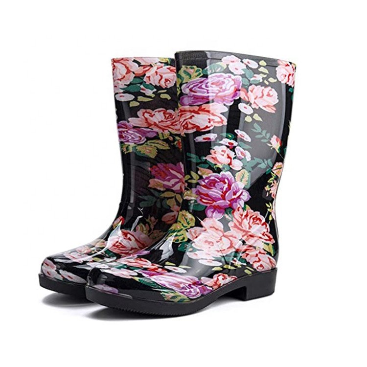 2024 Fashion Hot Selling Women Rain Boots Waterproof Lightweight Garden Rain Boots for women