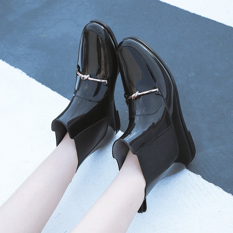 Womens Pvc Rain Shoes Outdoor Fashion Metal Buckle Rain Boots Waterproof