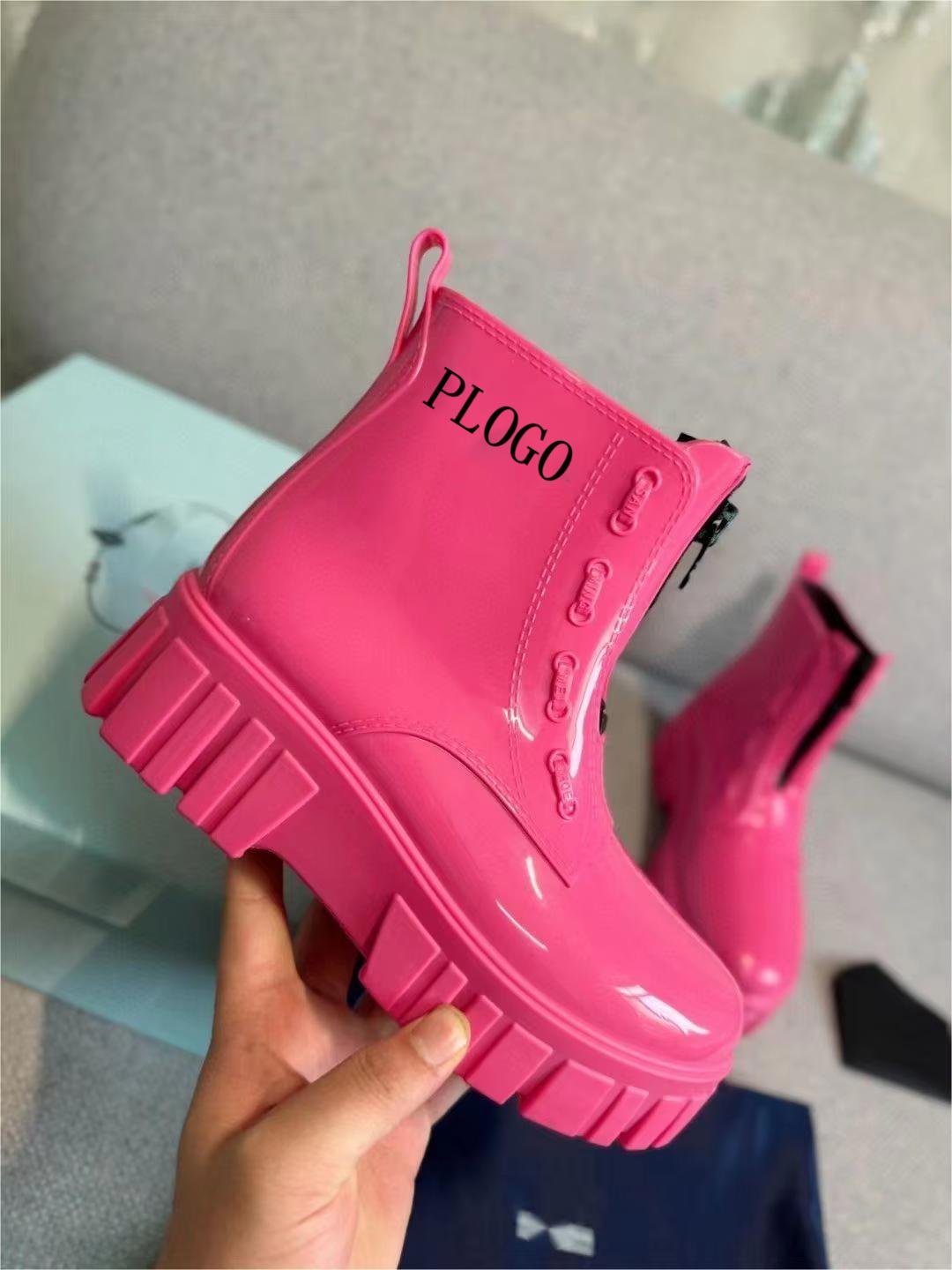 QY 2024 New arrivals Designer Explosive mid-tube high-top motorcycle rain boots women's anti-slip wear-resistant rain shoes