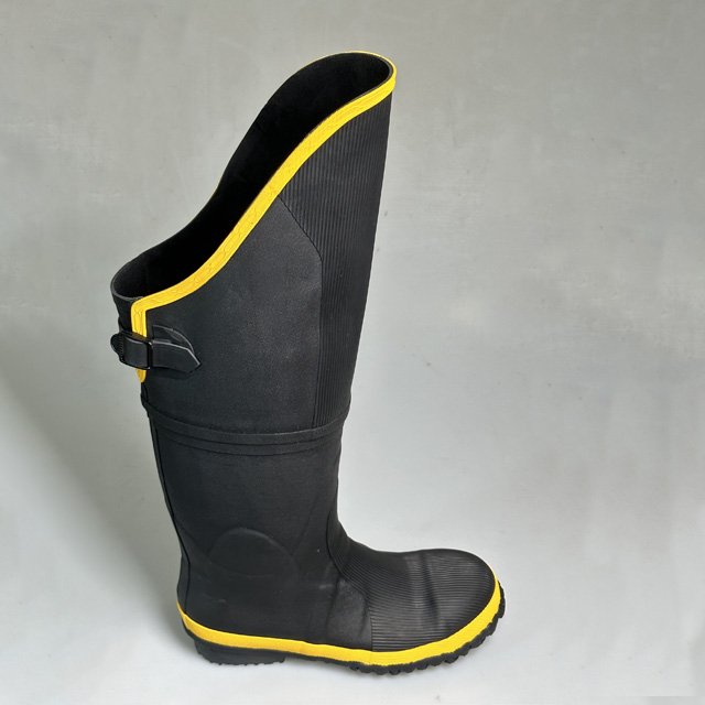 New Manufacturers Rubber Anti-smashing Work Boots High-temperature Reflective Fire Boots Long Steel Toe Safety Boots