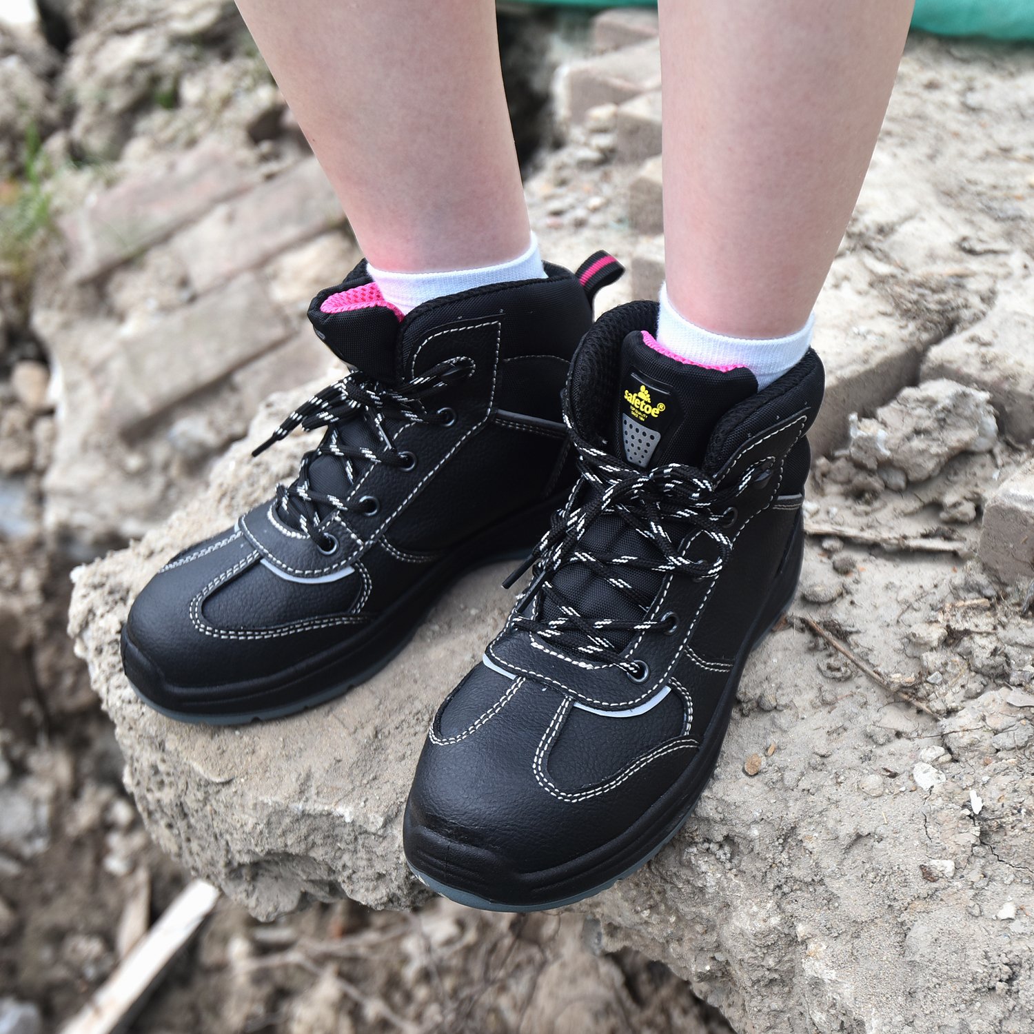 Anti Slip Black Lady Waterproof Leather Work Boots for Women