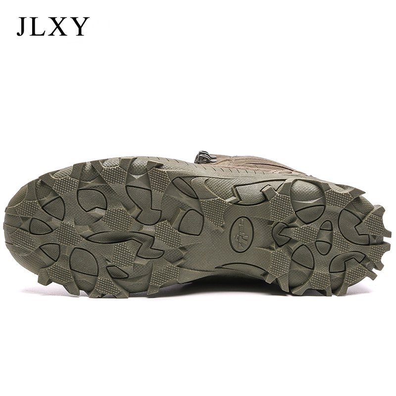 Custom Brand High Quality Outdoor Mountain Climbing Shoes Suede Leather mens suede leather boots Ultralight training boots