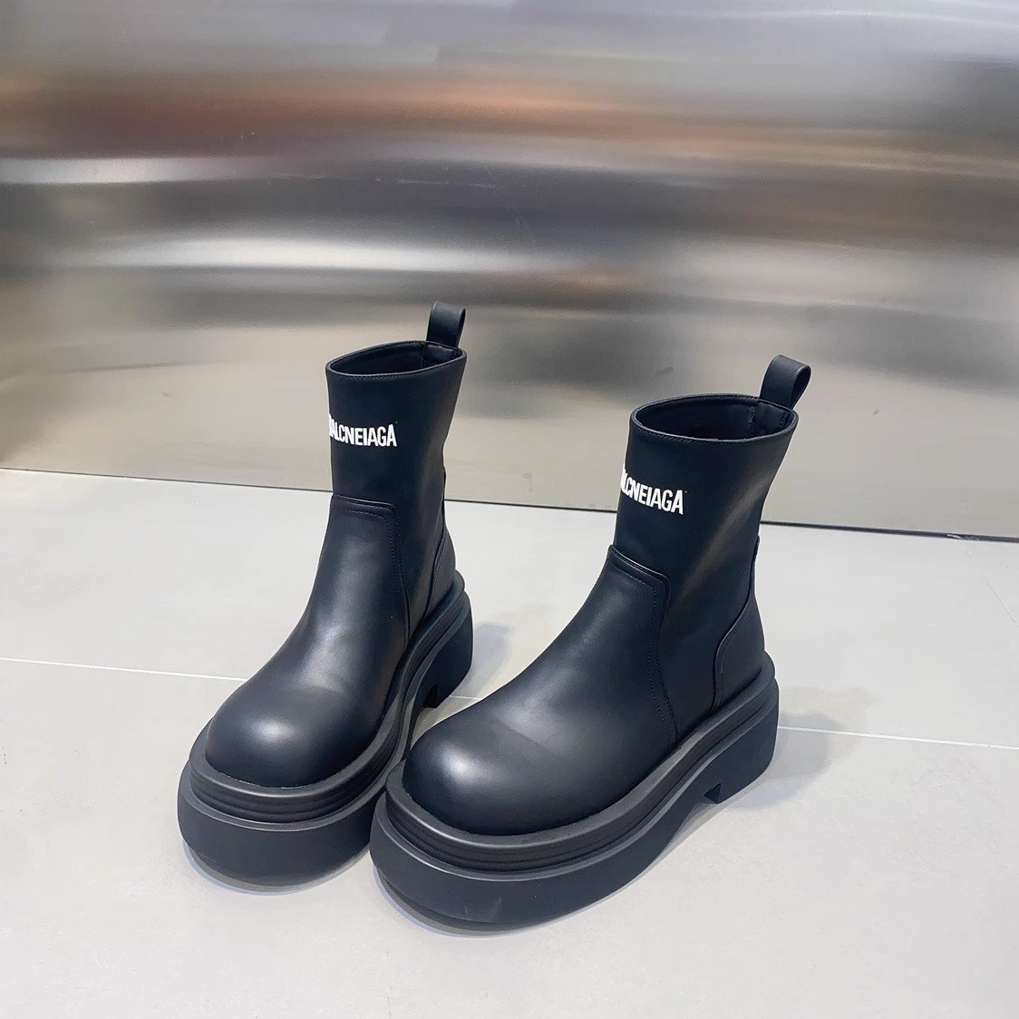 Factory Supply Discount Price Fashion Elegant Sports Ankle Boots Women's Casual boots women shoes