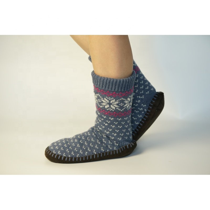 Wholesale Customized Sherpa Lined Women's Mukluk Winter Boots Anti-Slip Insoles Thermal Warm Anti-Slippery Soles Slipper Socks