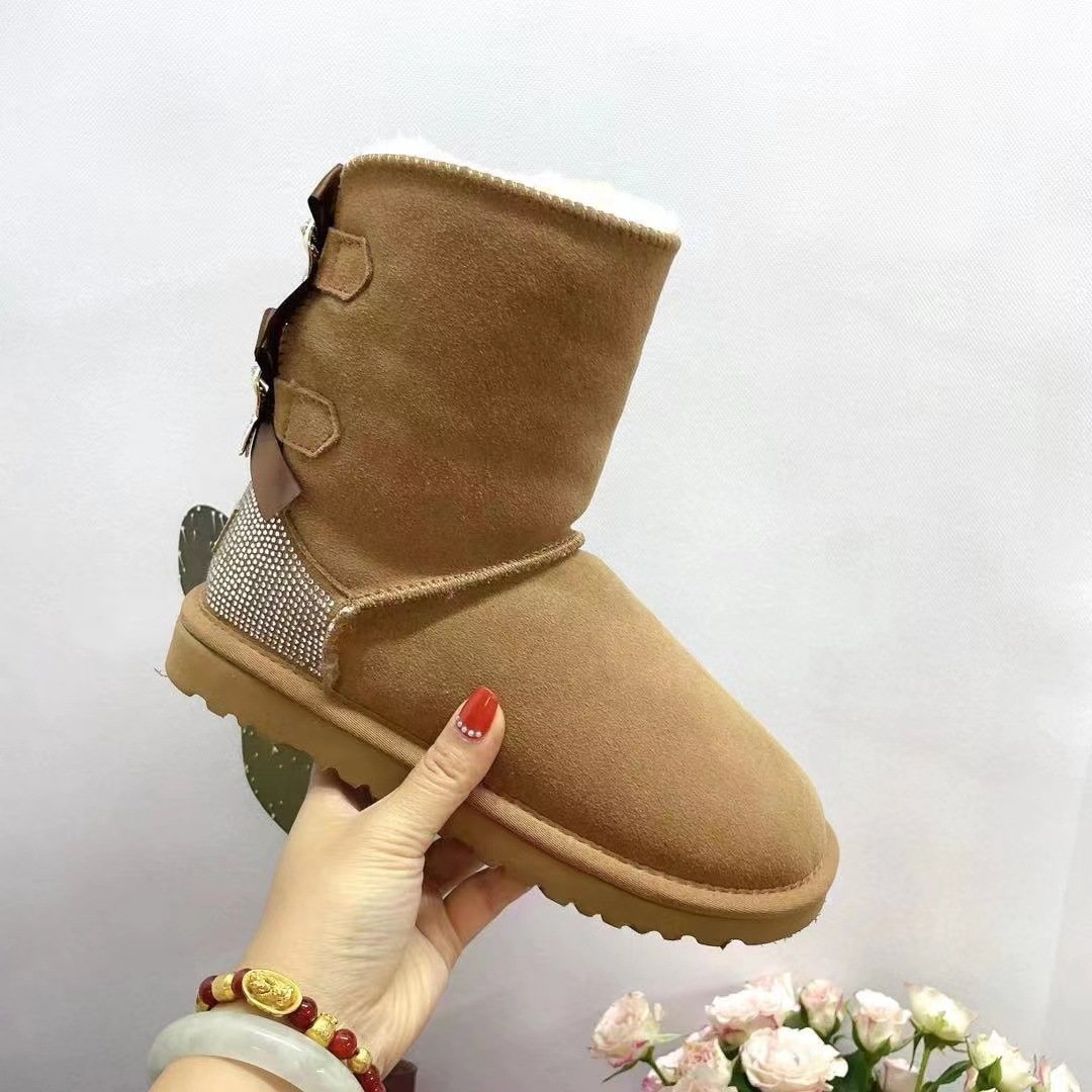 High Quality Wholesale Fashion Bows Rhinestones Bling Bling Fur One Winter Fur Snow Boots For Women