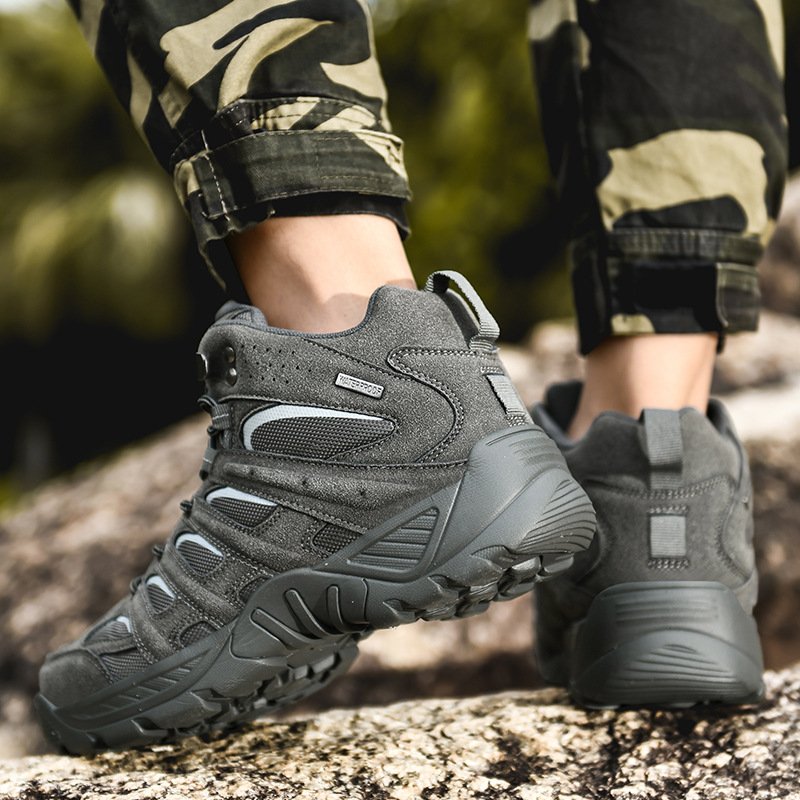Custom Breathable Popular Vintage Boots Outdoor Anti Slip Hiking Shoes For Men Trekking Climbing Hunting Comfortable