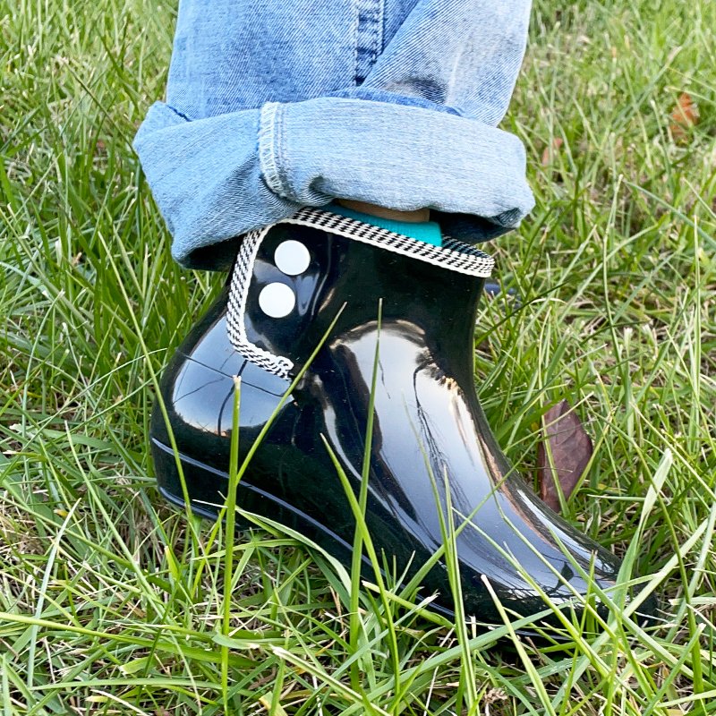 2024 Fashionable New Ankle Rain Shoes Waterproof Buckle PVC Material Women Rain Boots