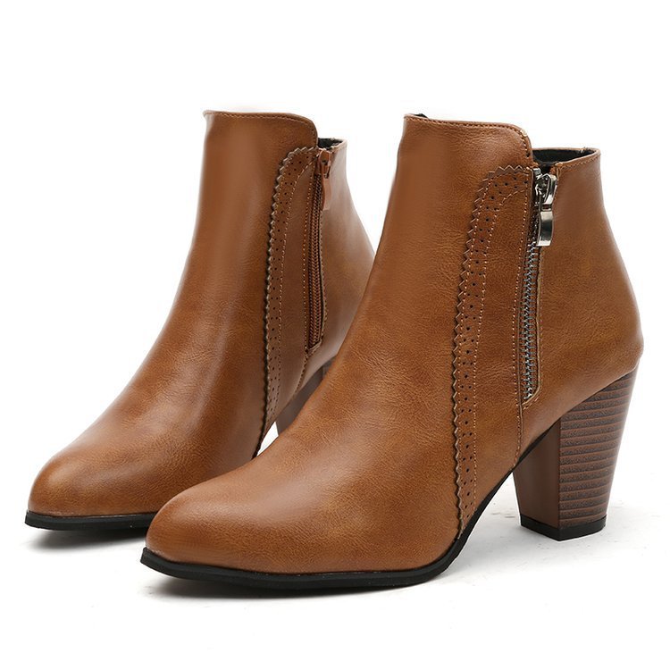 2023 new Factory PriceFashionable brown black Matte leather Ladies Chunky Heel Ankle Boots With Zip Design
