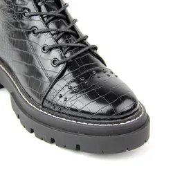 Leather boots lady shoes new fashion in autumn and winter